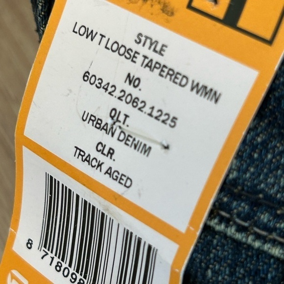 New with tags G-STAR RAW Low T Loose Tapered high rise designer women’s jeans. - Picture 4 of 11